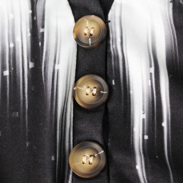 Unbranded Black and White 1/4 Button Shirt Women's 2XL