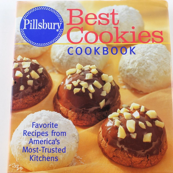 Pillsbury Best Cookies Cookbook by Clarkson Potter 1997 - Good Condition