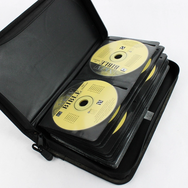 Old & New Testaments NKJV Bible Audio 58 count CD's w/ Carrying Case 2000