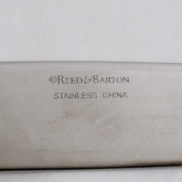 Lot of 4 Reed & Barton La Bella 9 5/8" Dinner Knives Solid Handle Stainless