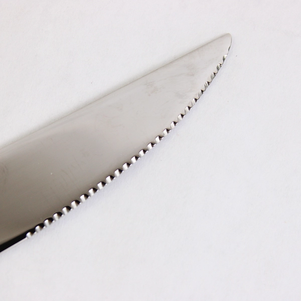 Lot of 6 Reed & Barton La Bella 9 5/8" Steak Knives Solid Handle Stainless