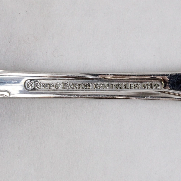 Reed & Barton La Bella 9 7/8" Pierced Macaroni Server Spoon Stainless Steel