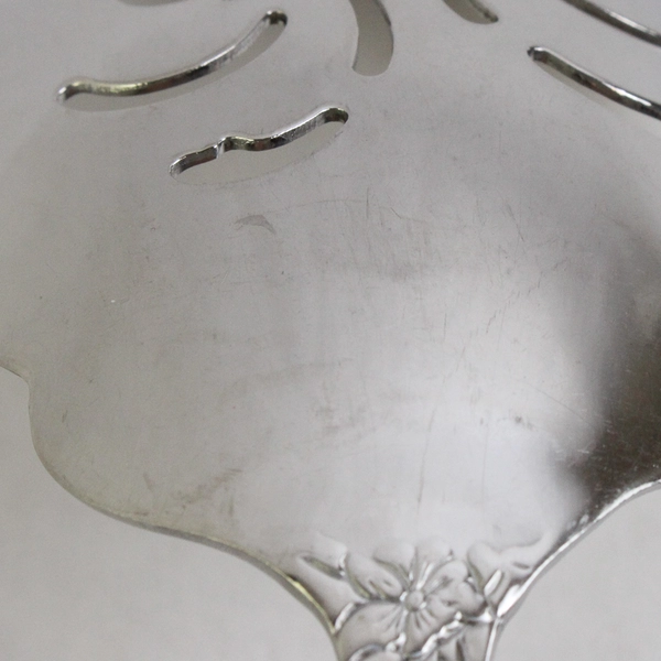 Reed & Barton La Bella 9 7/8" Pierced Macaroni Server Spoon Stainless Steel