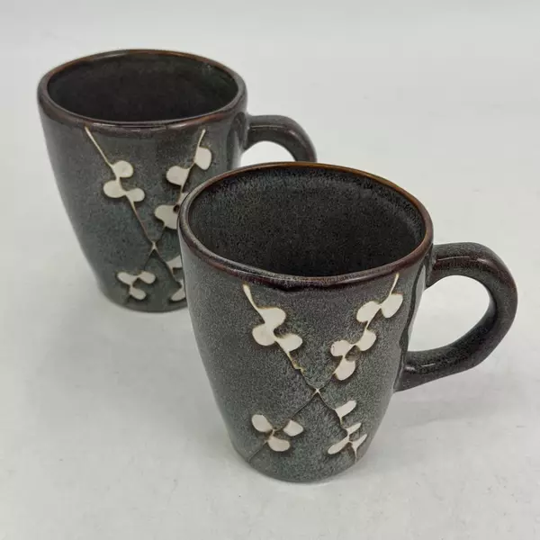 Set of 2 Oneida Cherry Blossom Coffee Cups Green With Brown Trim