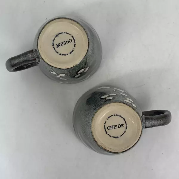 Set of 2 Oneida Cherry Blossom Coffee Cups Green With Brown Trim