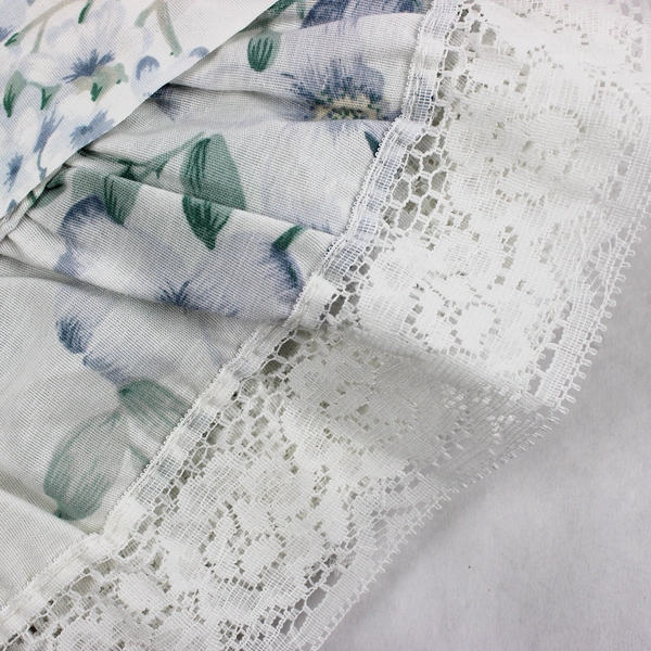 Lot Of 3 Matching Unbranded Floral Valance (88" x 19") & 2 Curtains (60" x 42")