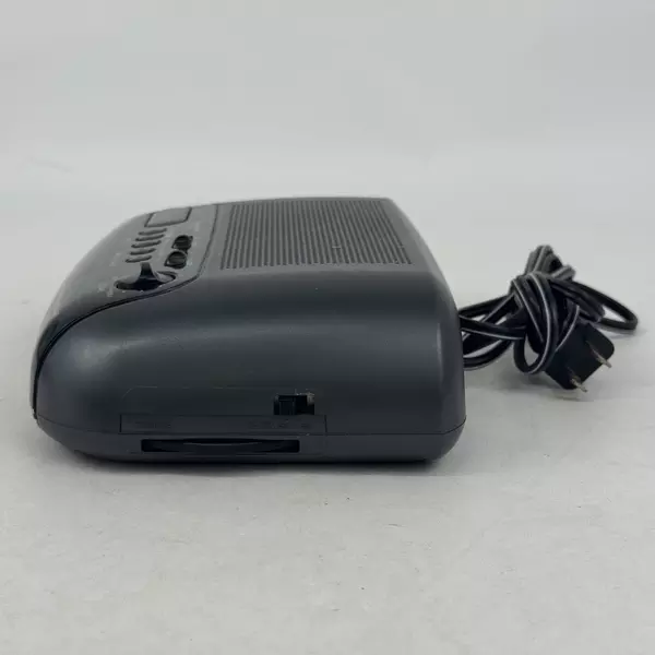 Panasonic Model RC-5099 AM-FM Alarm Clock Radio