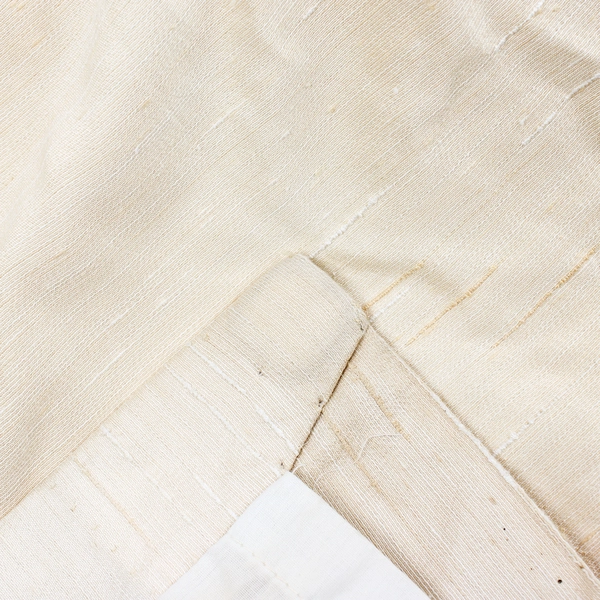 Set Of 2 Matching Unbranded Cream White Lined Fabric Curtains 42" x 44"