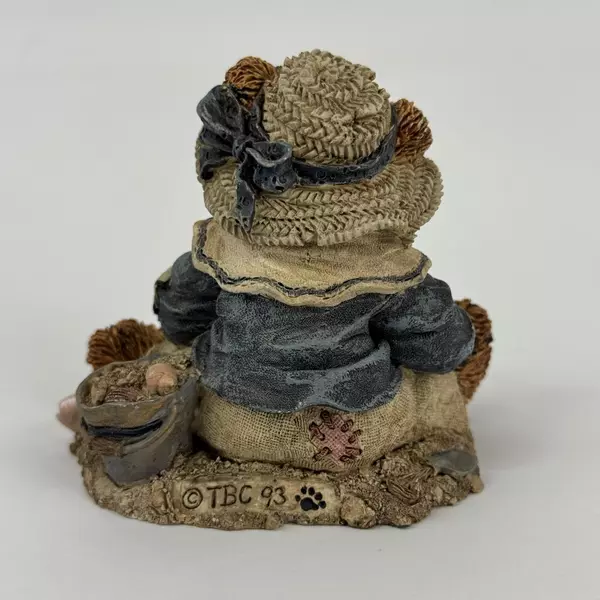 1993 Boyds Bears & Friends Figurine Forget Not That The Earth Delights To Feel L