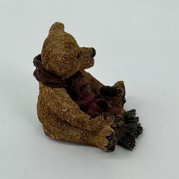 1993 Boyds Bears and Friends Grenville with Red Scarf Figurine 2003-2008