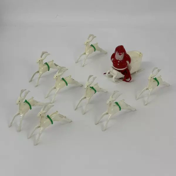 Vtg Hard Plastic Santa In A Sleigh Pulled By Eight Reindeer Planter Candy Dish