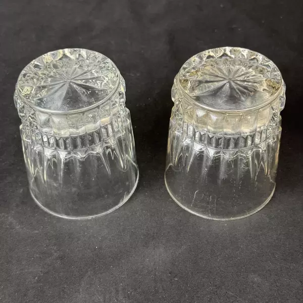 Set of 2 Cut Crystal Old Fashioned Glasses Flower or Starburst Bottom