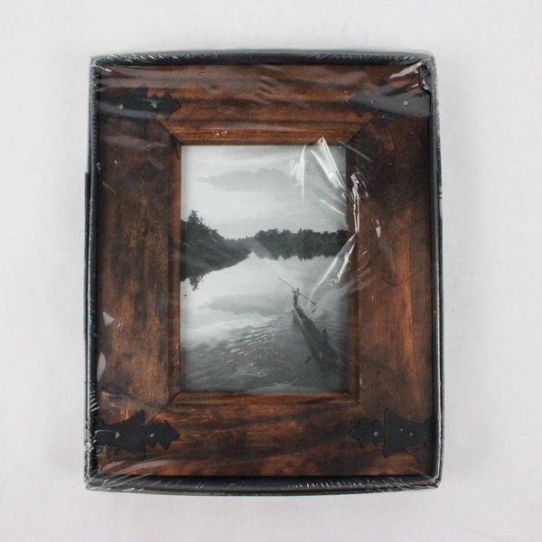 Dark Pine Photo Frame with Decorative Edges for 3.5" x 5" Photo