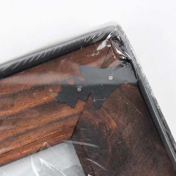 Dark Pine Photo Frame with Decorative Edges for 3.5" x 5" Photo