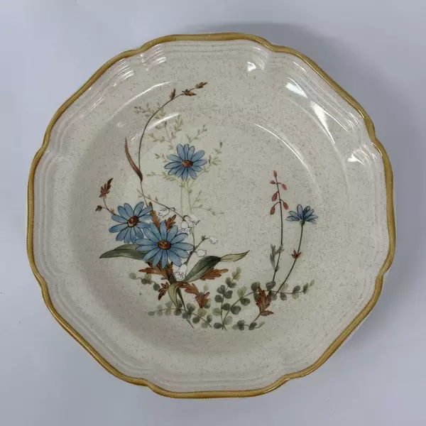 Mikasa Blue Daisies 8.5 Inch Stoneware Vegetable Bowl