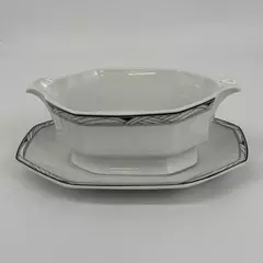 Studio Nova Synthesis White Gravy Boat And Underplate With Black Trim