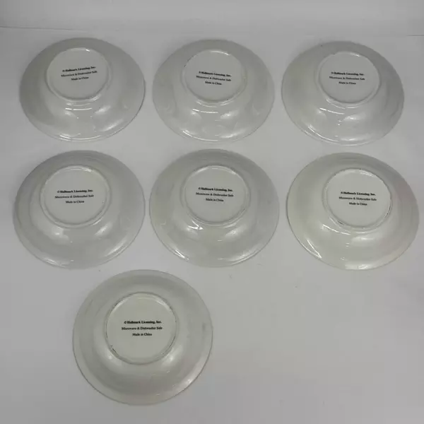 7 Vintage Hallmark 7 Inch Christmas Cereal Bowls Poinsettia Pattern