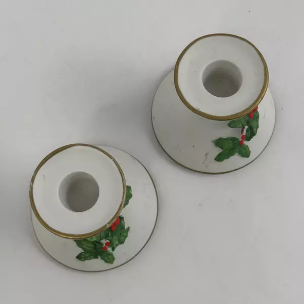 2 Vintage 1966 Lefton Holly and Berry Pattern Taper Candle Holders