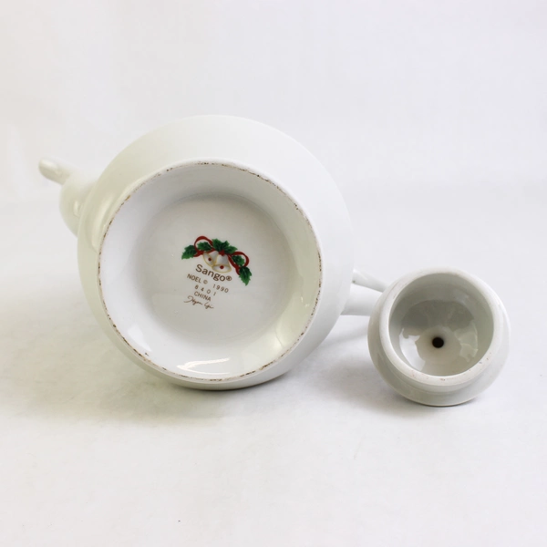 Sango Noel 1990 Christmas Pattern Coffee/Tea Pot W/ Lid Gold Trim 8.5" Tall