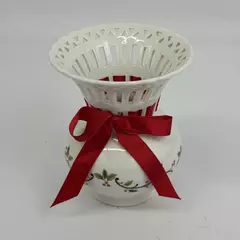 Mikasa Holiday Lace Porcelain Christmas Vase w/ Red Bow Holly 5.75 Inch