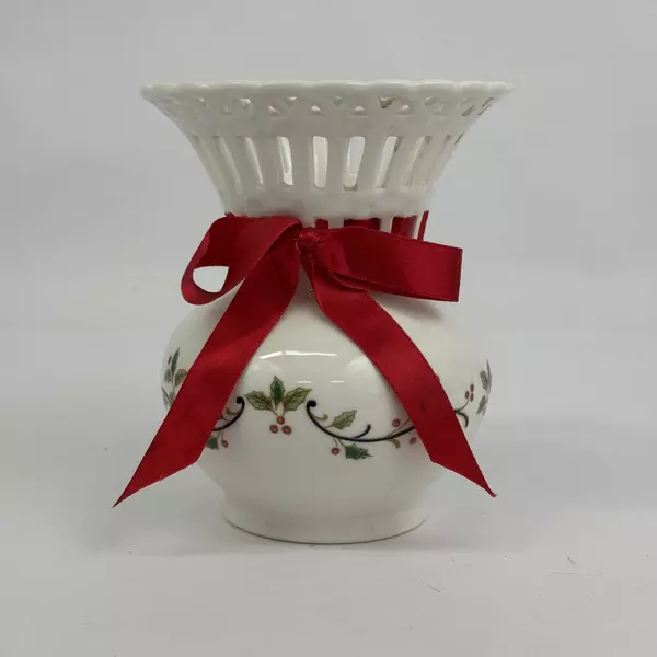 Mikasa Holiday Lace Porcelain Christmas Vase w/ Red Bow Holly 5.75 Inch