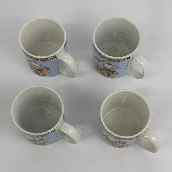 Set of Four 2001 Sakura Debbie Mumm Woodland Santa Coffee Mugs