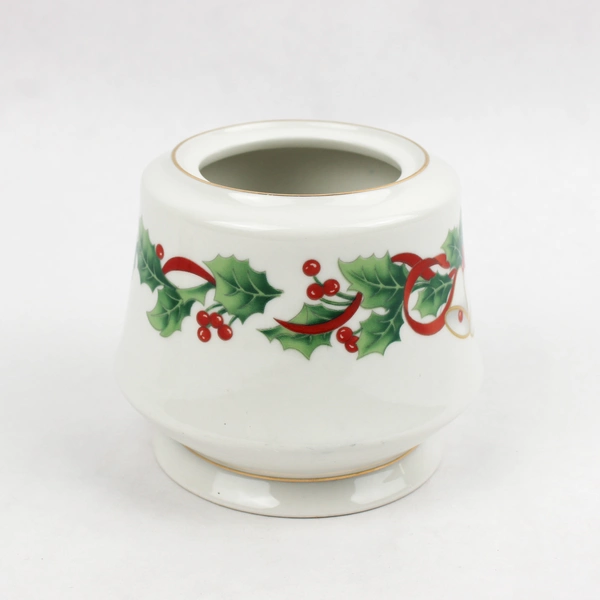 Sango Noel 1990 Christmas Pattern Sugar Bowl And Lid Gold Trim 5.25" Tall