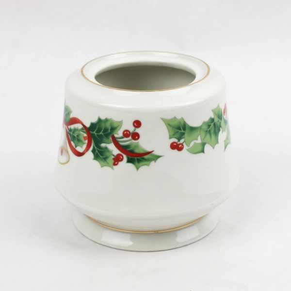 Sango Noel 1990 Christmas Pattern Sugar Bowl And Lid Gold Trim 5.25" Tall