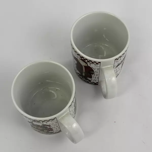 Set of Two 2001 Sakura Debbie Mumm Santa's Spirit Coffee Mugs