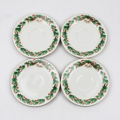 Lot Of 4 Sango Noel 1990 Christmas Pattern Cup Saucers Gold Trim 6.25" Diameter