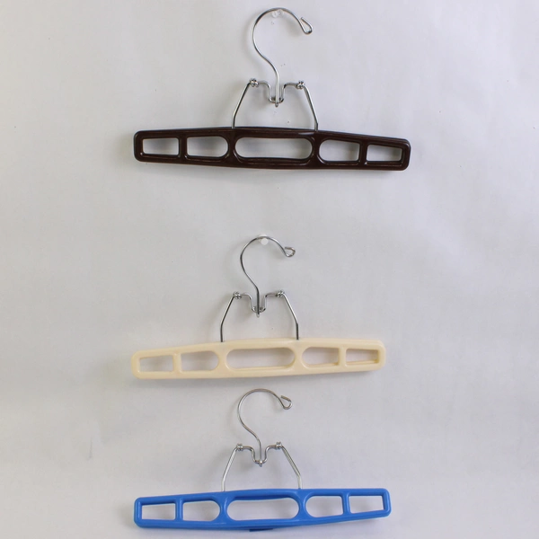Lot of 5 Vintage Plastic Clamp Clothes Hangers Blue Brown Off-White