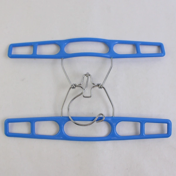 Lot of 5 Vintage Plastic Clamp Clothes Hangers Blue Brown Off-White