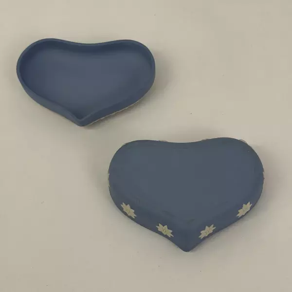 Vintage Wedgwood Blue Jasperware Covered Heart Shaped Trinket Box 5” x 3.5”