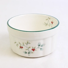 Pfaltzgraff Winterberry Pattern Ceramic Ramekin Dish 2.75" Tall 4.5" Diameter