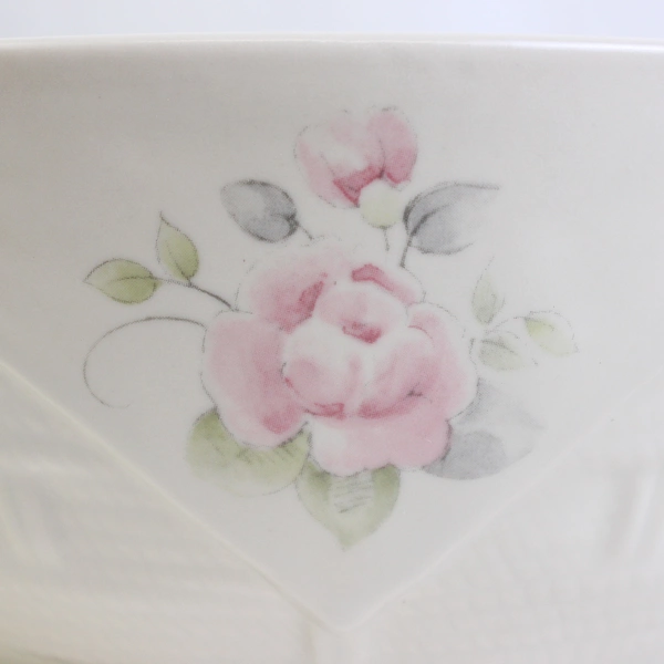 Pfaltzgraff Tea Rose Pattern Basket Bowl Ceramic 3.25" Tall 7.5" Diameter