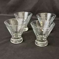 Set of 4 Clear Tapered Glass Martini Glasses With Heavy Bases
