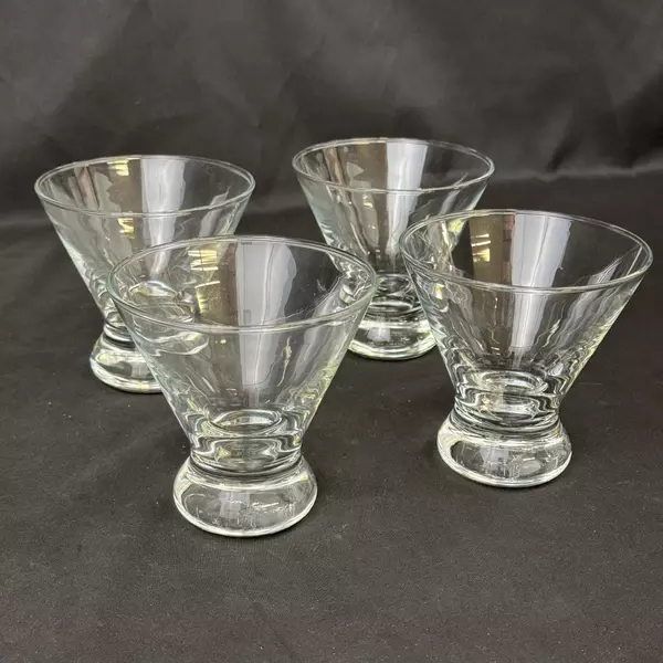 Set of 4 Clear Tapered Glass Martini Glasses With Heavy Bases