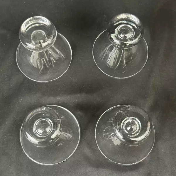 Set of 4 Clear Tapered Glass Martini Glasses With Heavy Bases