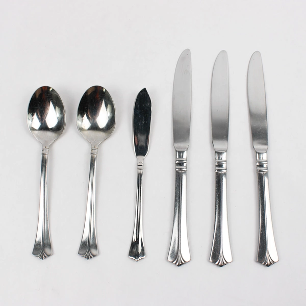 Lot Of 6 Pfaltzgraff Ellington (Stainless) Flatware 2 Soup, 1 Butter, 3 Knives