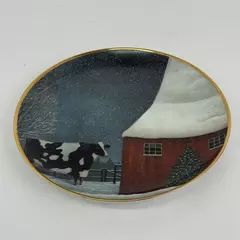 Franklin Mint Lowell Herrero Barnyard Christmas Cow Plate American Folk