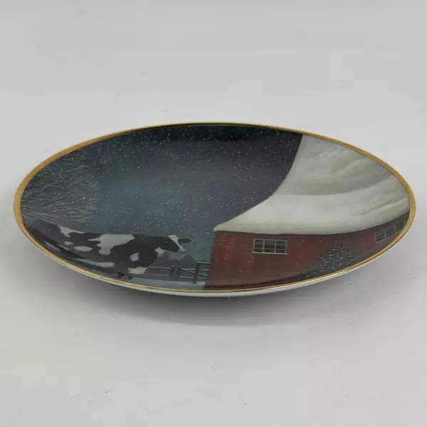 Franklin Mint Lowell Herrero Barnyard Christmas Cow Plate American Folk