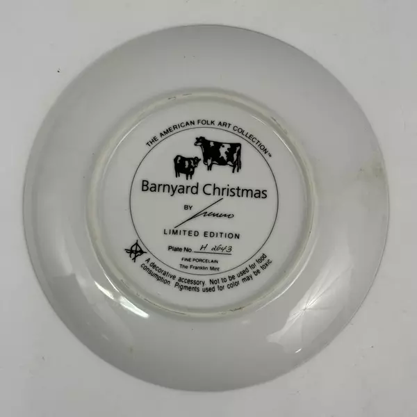 Franklin Mint Lowell Herrero Barnyard Christmas Cow Plate American Folk