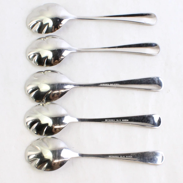 Lot Of 5 Retroneu Jamestown (Stainless) Flatware Sugar Shell Spoons