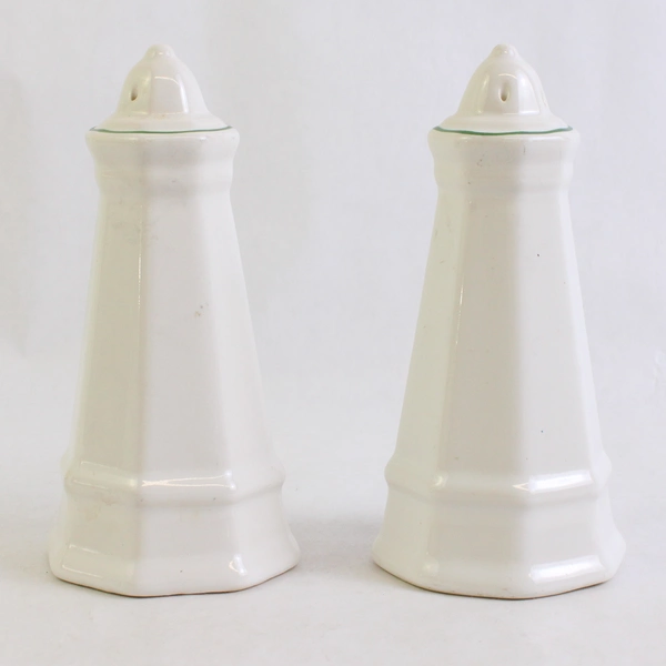 Set Of 2 Pfaltzgraff Christmas Heritage Ceramic Salt And Pepper Shakers