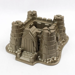 Nordic Ware Castle Bundt Pan 10 Cups Cast Aluminum Decorative Cake 4.5" Tall