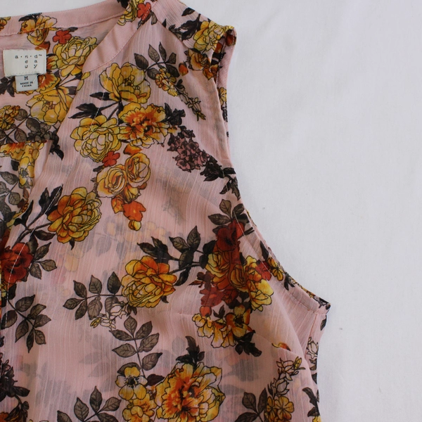 A New Day Sheer Pink and Orange Floral Pattern Sleeveless Blouse Women's Medium
