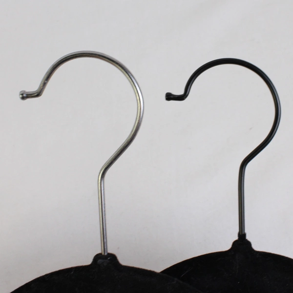 Lot of 5 Black Velvet Non Slip Large Clothes Hangers With Metal Hooks 