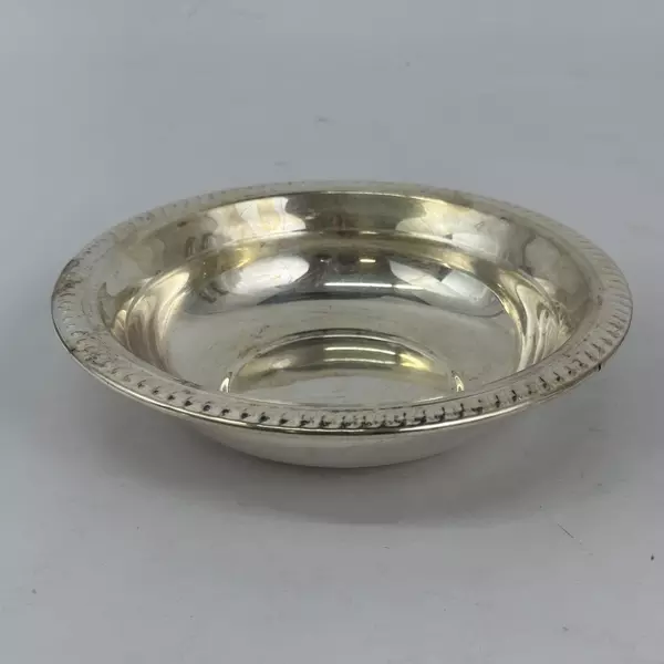 Vintage FB Rogers 1883 Silver Plate Candy Or Nut Dish 6.5 Inch