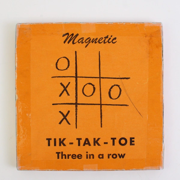 Vintage Drueke Magnetic Tik-Tak-Toe Game Set