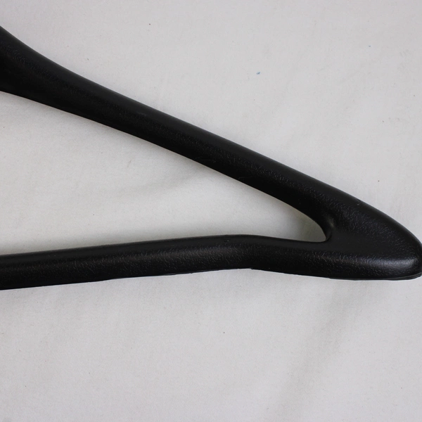 Lot of 5 Raffinati Black Curved Plastic Clothes Hanger with Pants Bar